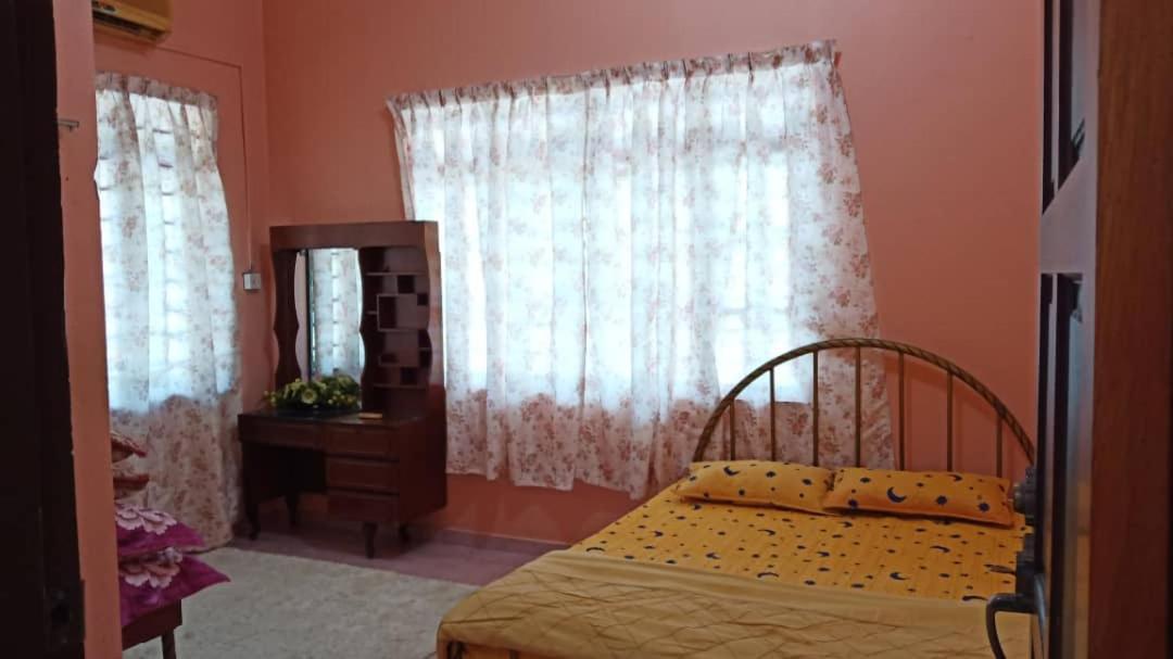 Homestay Zahra Sri Bayu Cherang Ruku Buitenkant foto