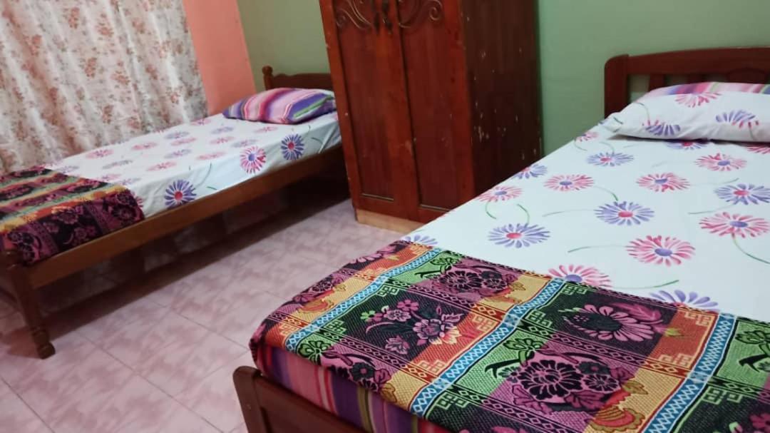 Homestay Zahra Sri Bayu Cherang Ruku Buitenkant foto